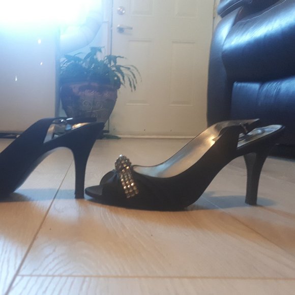 High quality dress shoes. - Picture 2 of 2